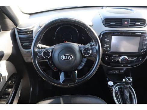 Used 2016 Kia Soul + w/ Primo Package image 9