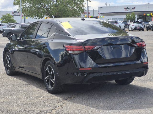 Used 2024 Nissan Sentra SV FWD image 4