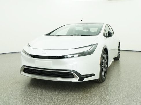 New 2026 Toyota Prius Plug-In Hybrid FWD image 32