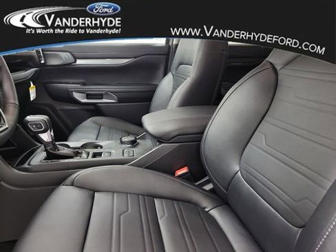 New 2025 Ford Ranger Lariat image 18