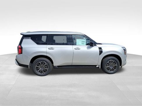 New 2025 Nissan Armada SL image 7