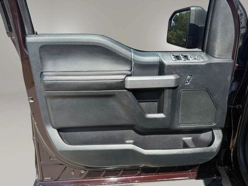 Used 2018 Ford F150 XLT w/ Equipment Group 302A Luxury AWD/4WD image 21