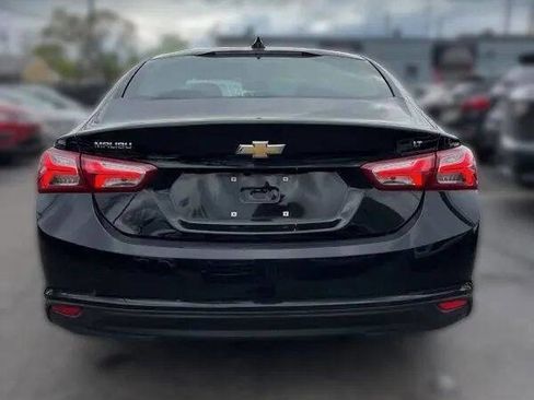 Used 2022 Chevrolet Malibu LT FWD image 3