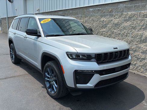 Used 2026 Jeep Grand Cherokee L Limited AWD/4WD image 2