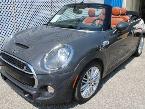 Used 2019 MINI Cooper S w/ Signature Upholstery Package FWD image 43