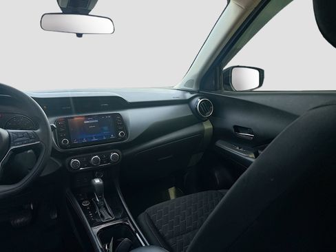 Used 2024 Nissan Kicks SV FWD image 21