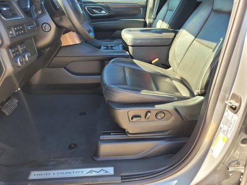 Used 2023 Chevrolet Suburban High Country AWD/4WD image 16