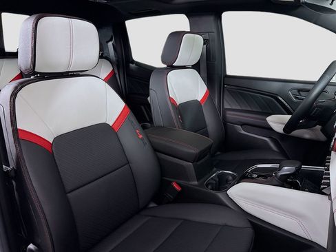 Certified 2023 GMC Canyon AT4X w/ Edition 1 image 33