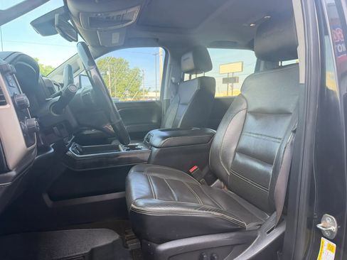 Used 2016 GMC Sierra 2500 Denali w/ Duramax Plus Package AWD/4WD image 17