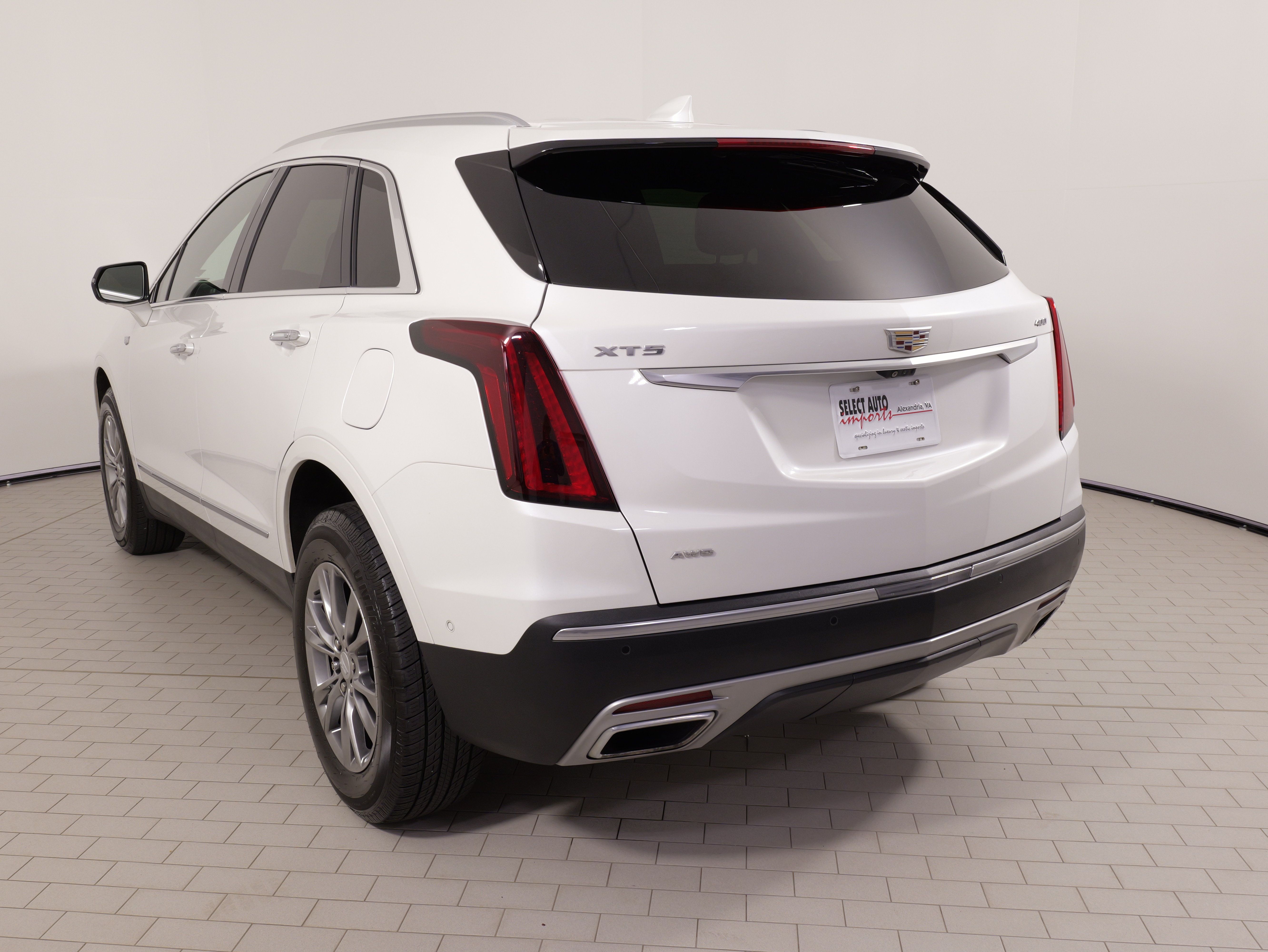 Used 2021 Cadillac XT5 Premium Luxury AWD/4WD image 12