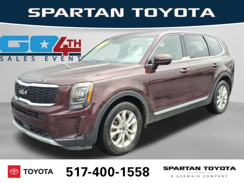 Used 2022 Kia Telluride LX FWD image 1