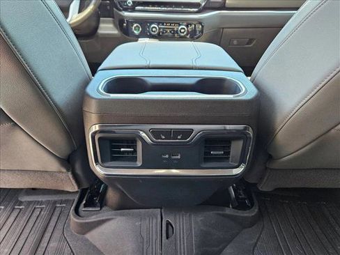 Used 2023 GMC Sierra 1500 SLT image 19