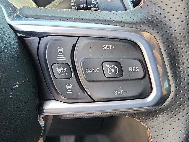 Used 2022 Jeep Wrangler Unlimited Rubicon w/ Dual Top Group AWD/4WD image 22