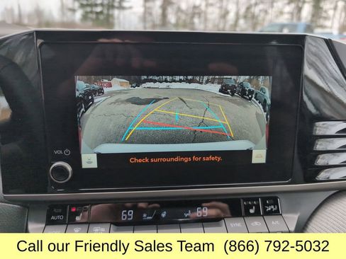 Certified 2025 Toyota Camry SE w/ Convenience Package image 23