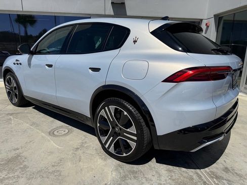 Certified 2025 Maserati Grecale Folgore AWD/4WD image 6