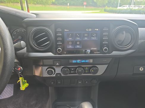 Used 2021 Toyota Tacoma SR AWD/4WD image 21