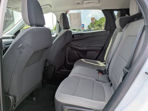 Used 2022 Ford Escape SE w/ SE Sport Appearance Package FWD image 14