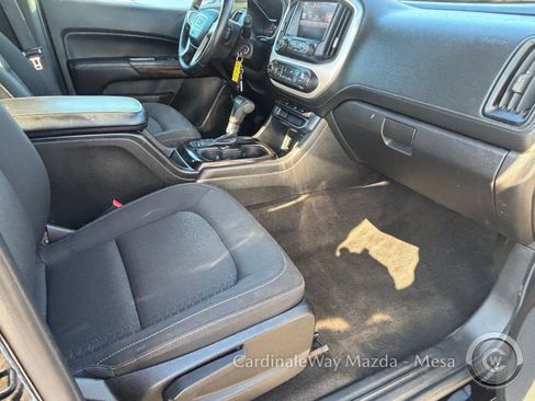 Used 2015 GMC Canyon SLE w/ SLE Convenience Package image 12