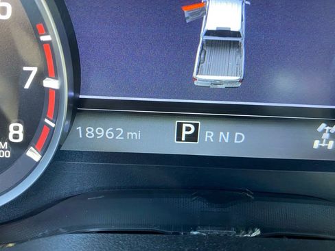 Used 2024 Nissan Titan SV w/ Accessory Utility Package image 5