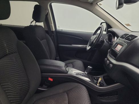 Used 2020 Dodge Journey SE w/ SE Popular Equipment Group FWD image 21