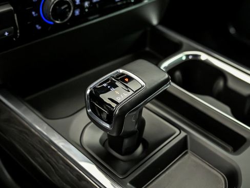 Used 2022 Chevrolet Silverado 1500 LTZ w/ LTZ Convenience Package II image 25