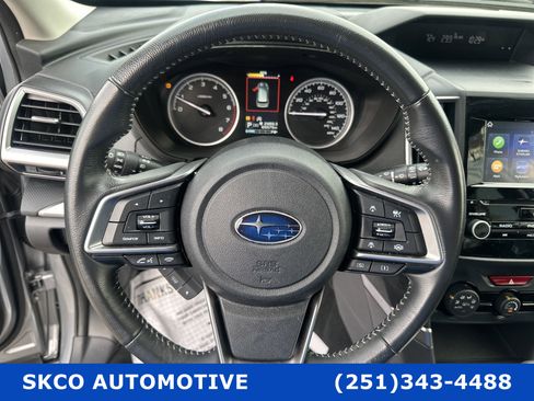 Used 2022 Subaru Forester Premium image 18