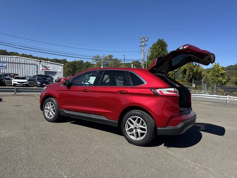 Used 2023 Ford Edge SEL image 30