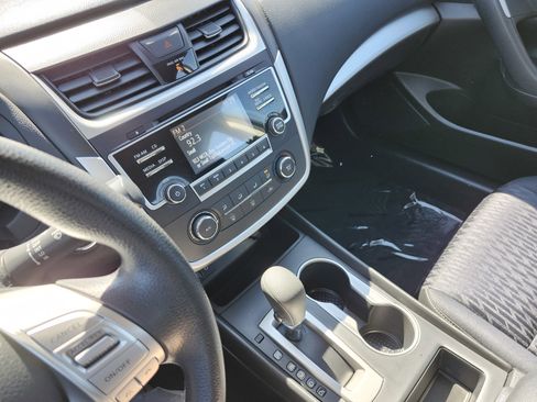 Used 2018 Nissan Altima 2.5 S w/ S Convenience Package image 27