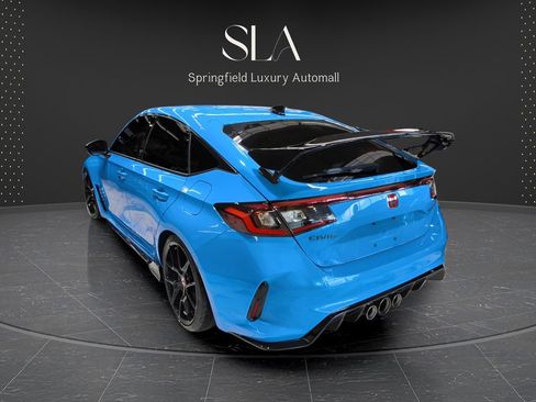 Used 2024 Honda Civic Type R image 5