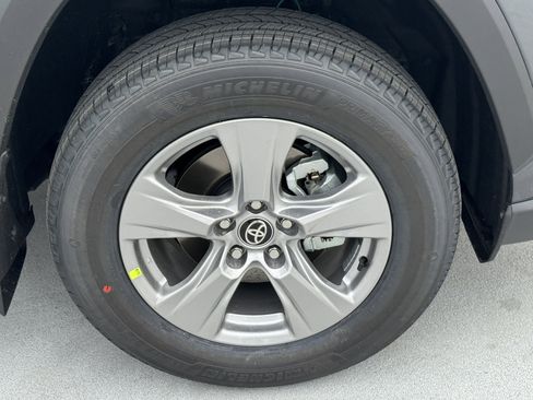 New 2025 Toyota RAV4 XLE image 15