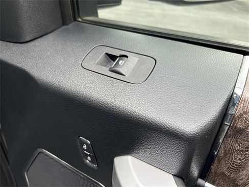 Used 2019 Ford F250 Lariat image 23