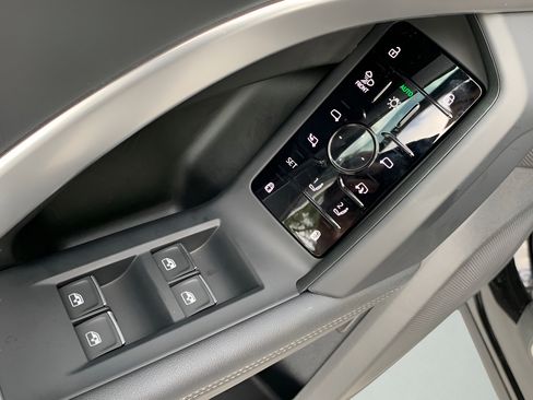 Certified 2025 Audi Q5 Premium Plus AWD/4WD image 11