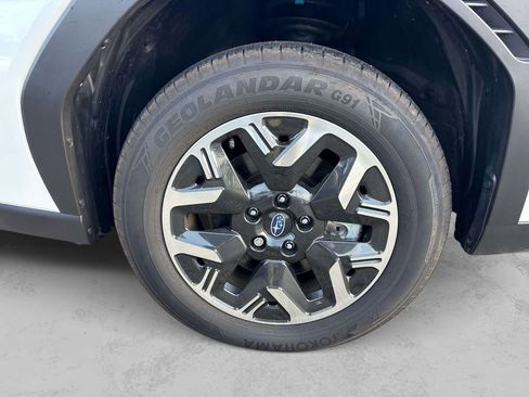 Used 2025 Subaru Forester Premium image 8