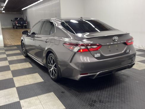 Used 2021 Toyota Camry SE w/ Cold Weather Package AWD/4WD image 15