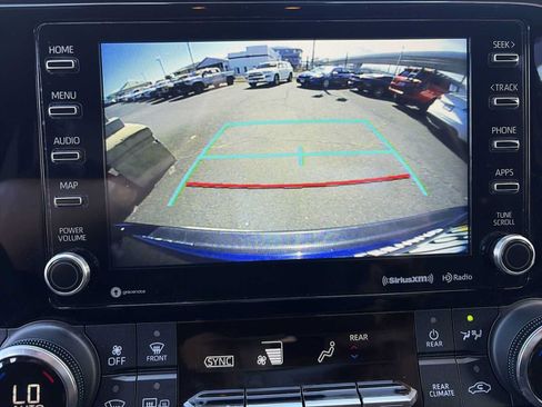 Used 2022 Toyota Highlander XSE FWD image 23