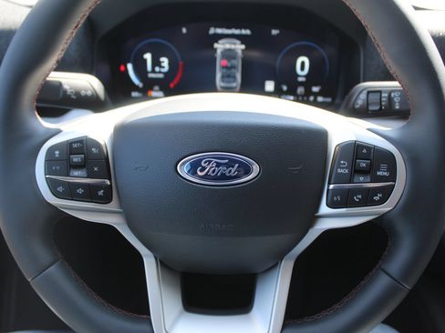 New 2026 Ford Explorer Active AWD/4WD image 26