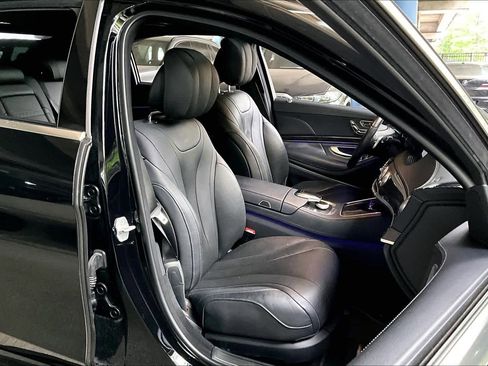 Used 2017 Mercedes-Benz S 550 Sedan image 8