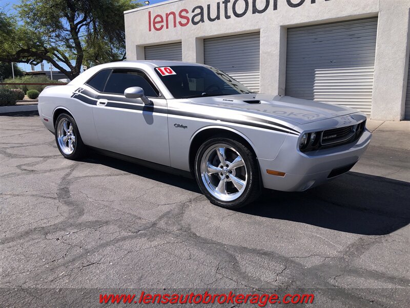 Used 2010 Dodge Challenger R/T RWD image 6