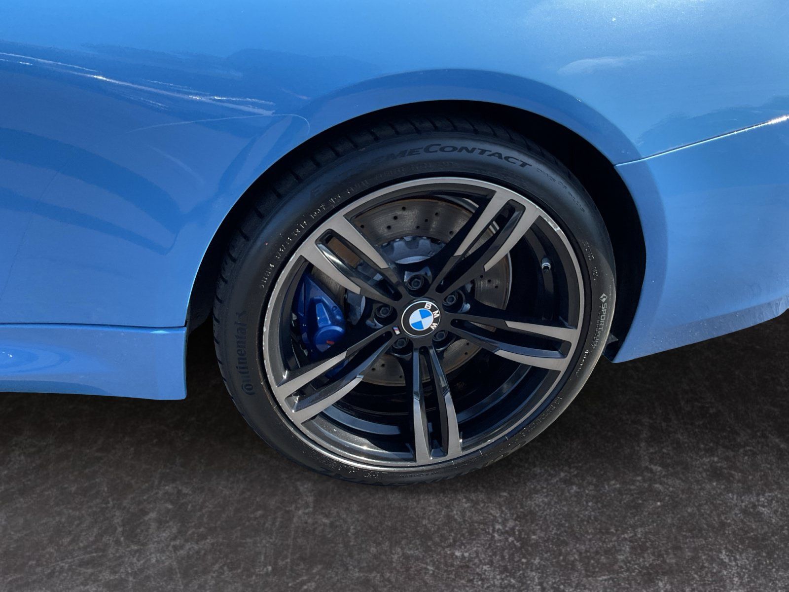 Used 2016 BMW M4 Convertible RWD image 9