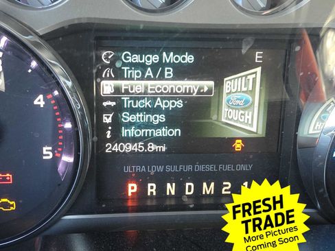 Used 2011 Ford F350 Lariat w/ Lariat Interior Pkg image 12