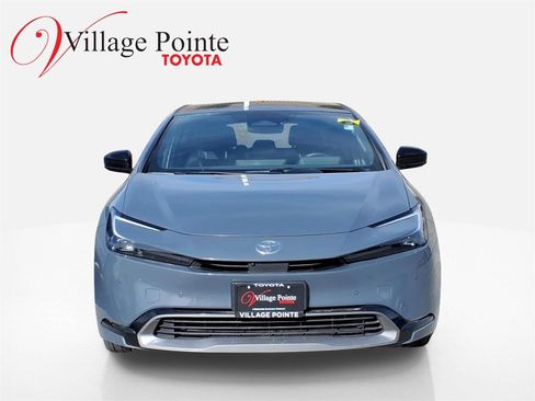 Used 2023 Toyota Prius Limited image 2