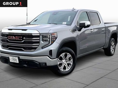 Used 2025 GMC Sierra 1500 SLT image 1