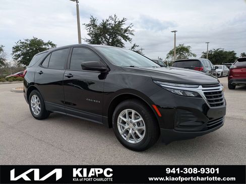 Used 2022 Chevrolet Equinox LS w/ LPO, Floor Liner Package FWD image 1