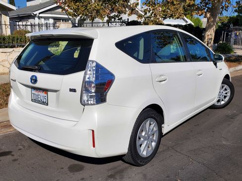 Used 2013 Toyota Prius V Two image 2