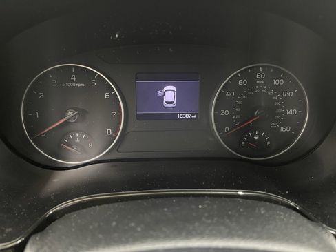 Used 2023 Kia Seltos EX image 23