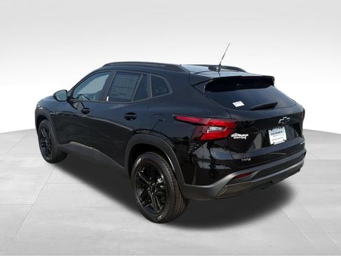 New 2026 Chevrolet Trax ACTIV w/ Driver Confidence Package FWD image 3