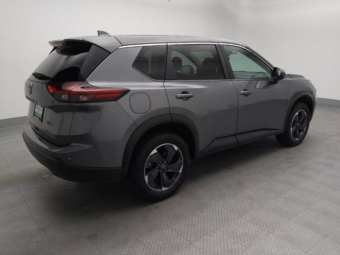 Used 2024 Nissan Rogue SV AWD/4WD image 10