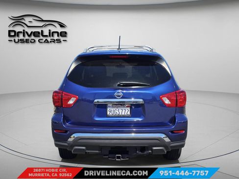 Used 2018 Nissan Pathfinder S FWD image 3