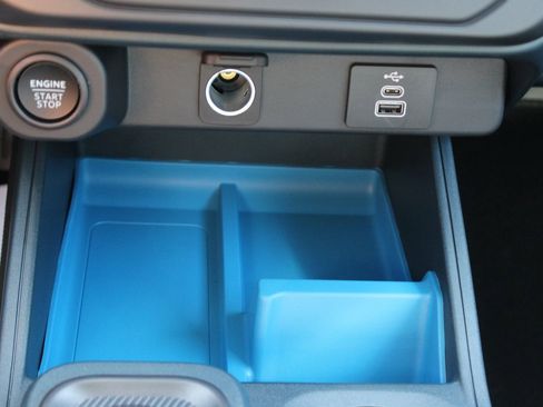 New 2025 Ford Maverick XLT image 25