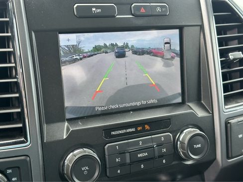 Used 2019 Ford F150 XLT w/ Equipment Group 302A Luxury AWD/4WD image 16